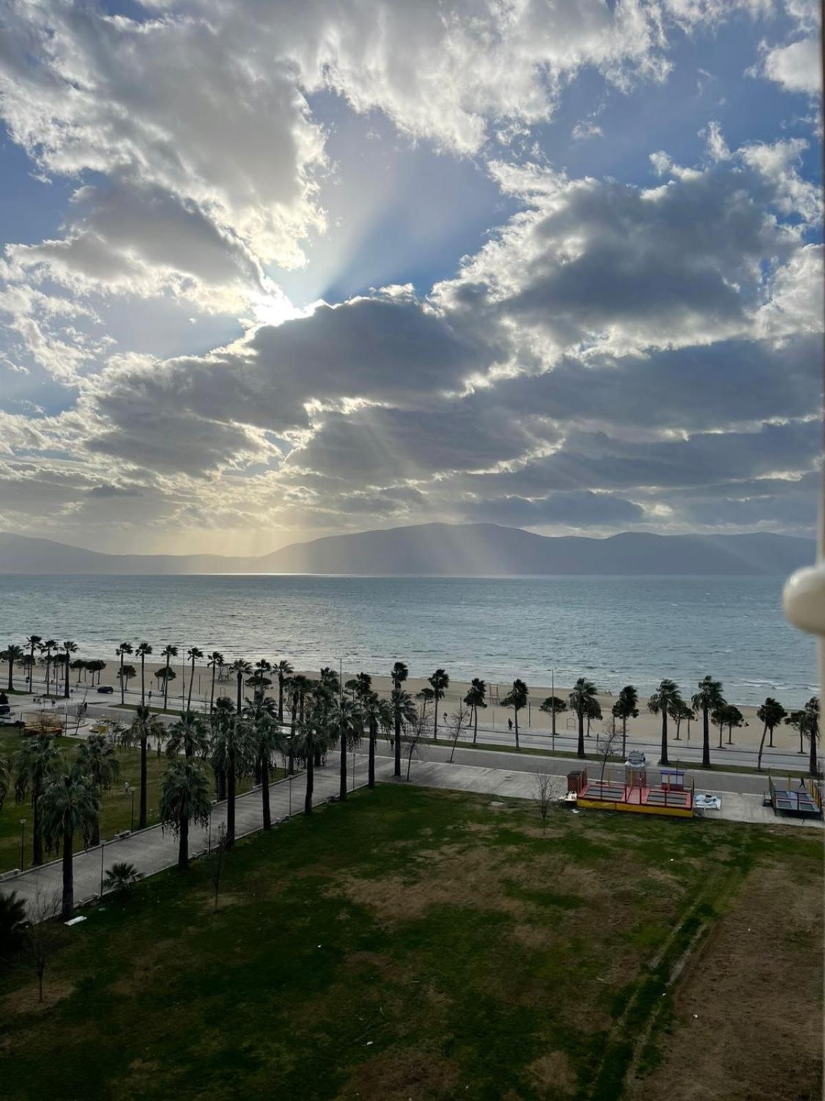 Sea Side Apartment Vlorë Exteriér fotografie