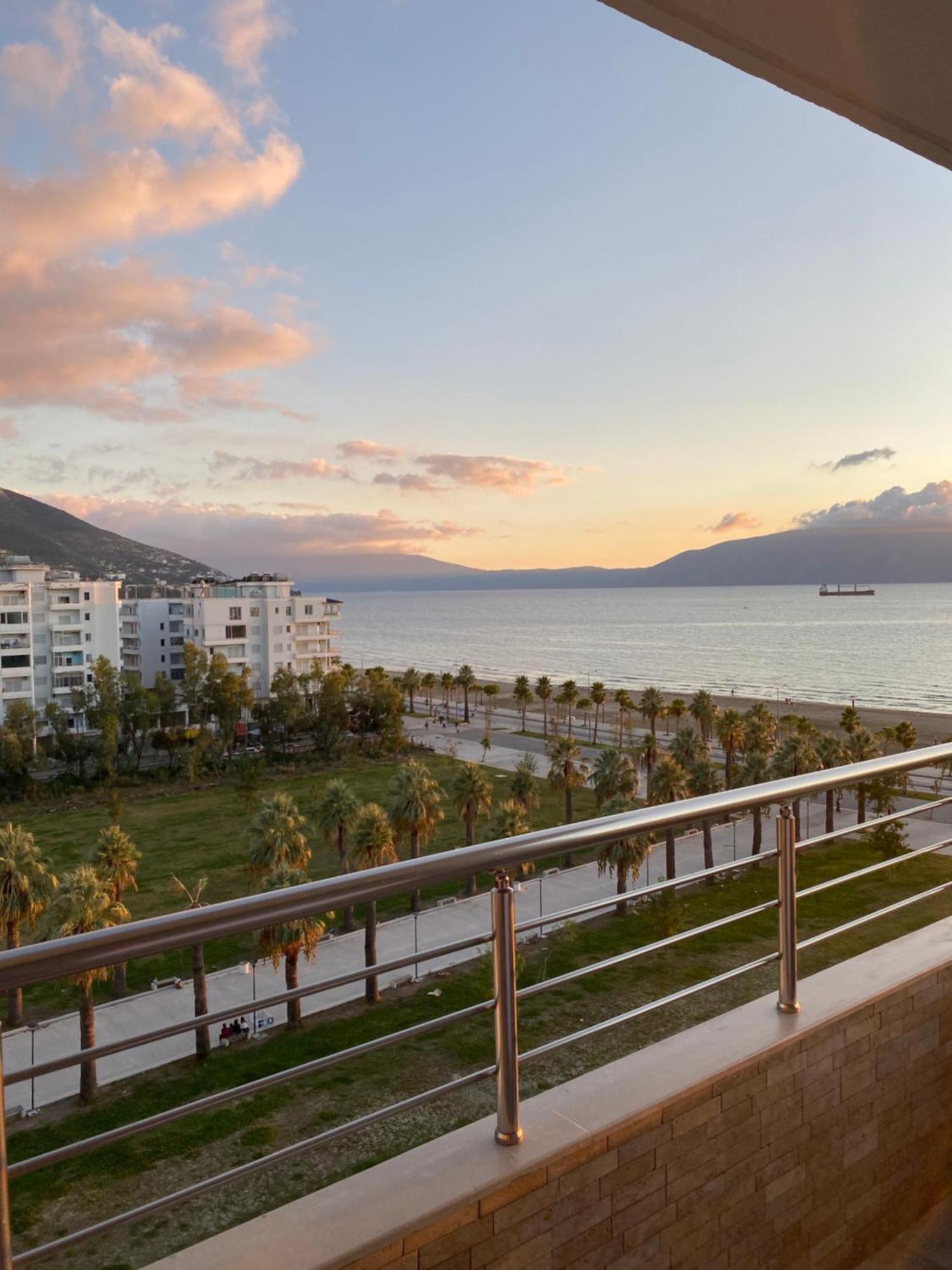 Sea Side Apartment Vlorë Exteriér fotografie
